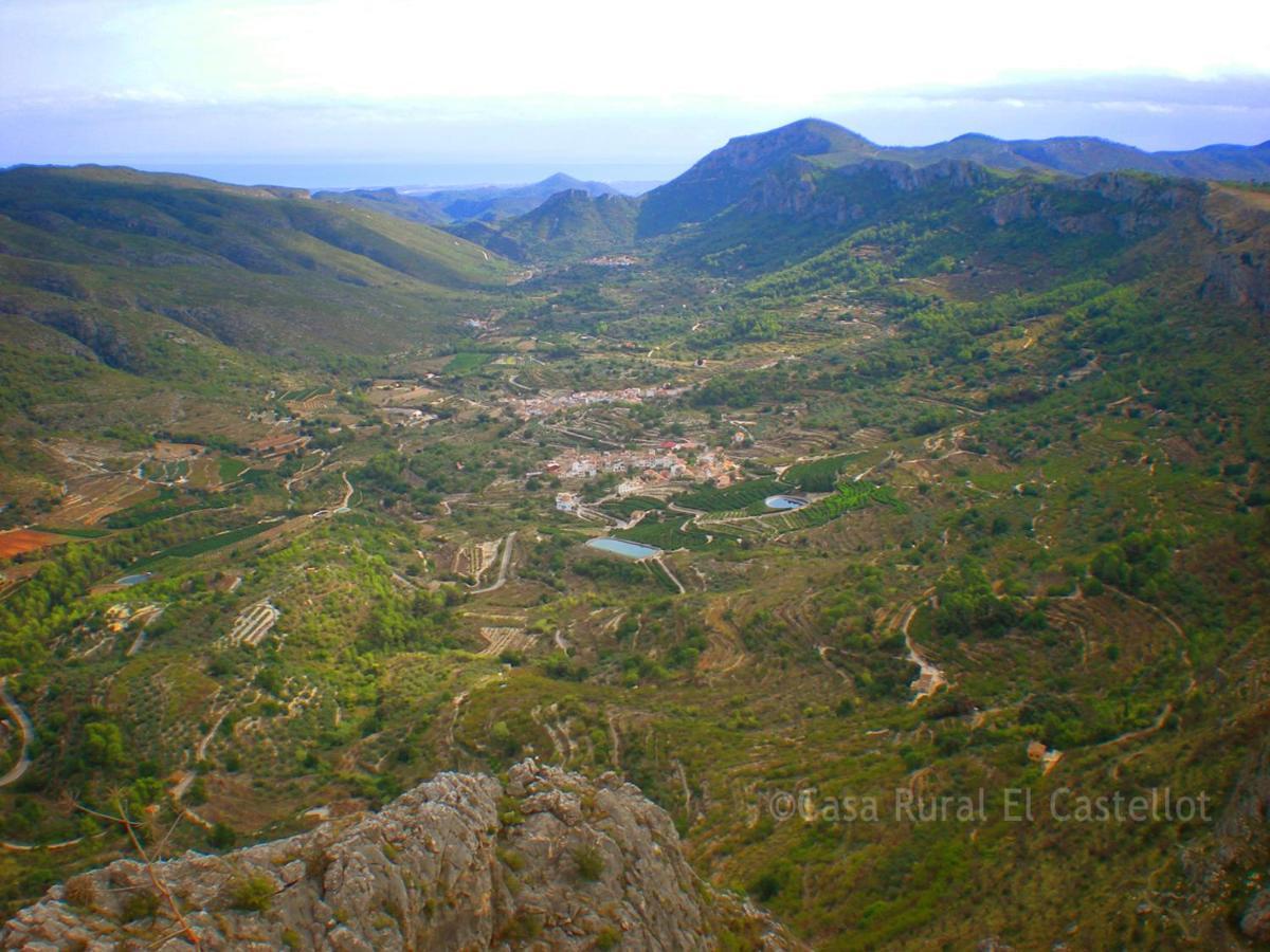 אפרטהוטל Patró Buhardilla Rustica En La Vall De Gallinera מראה חיצוני תמונה